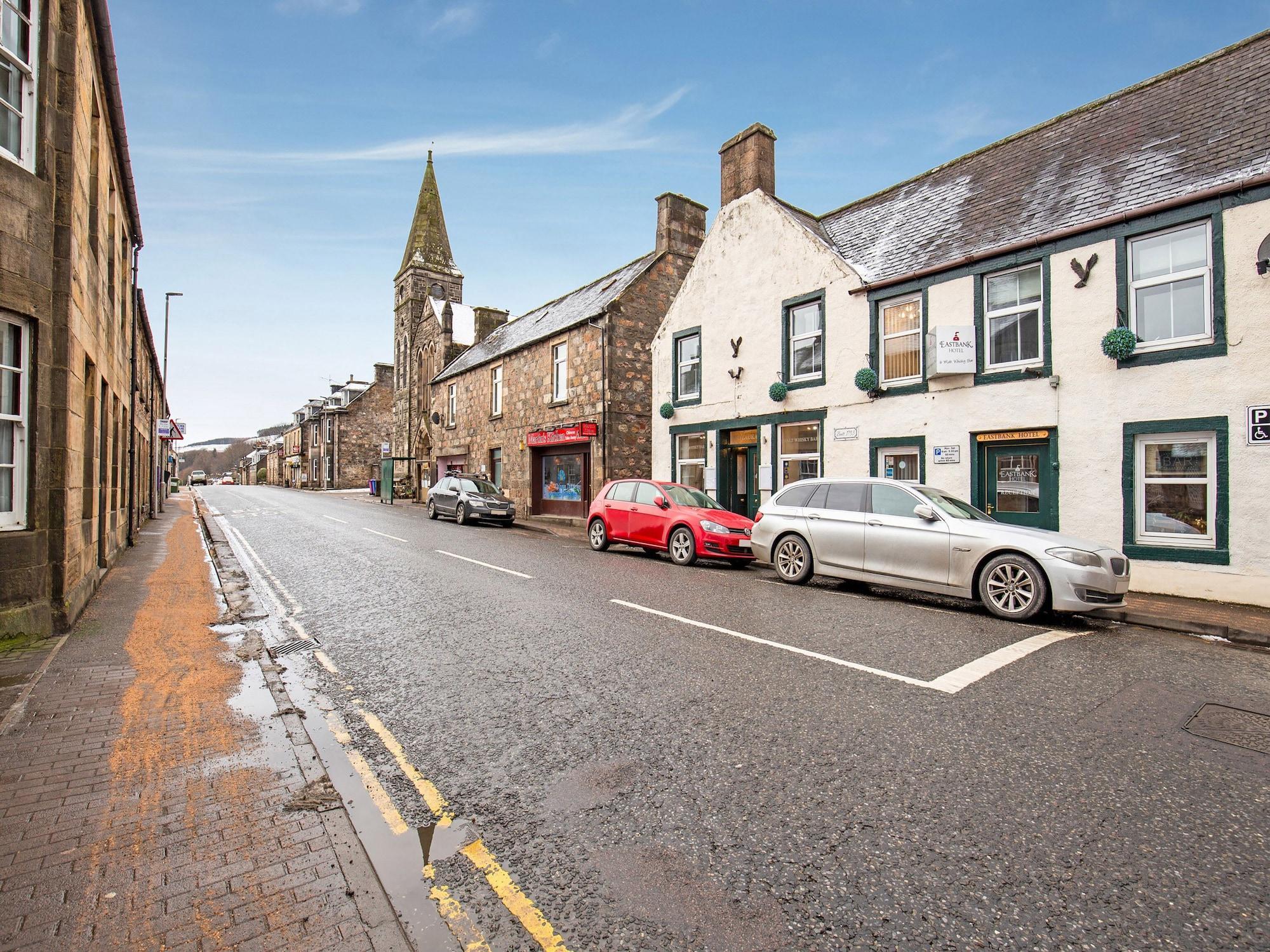 Oyo Eastbank Hotel, Speyside Scotland Rothes Екстер'єр фото