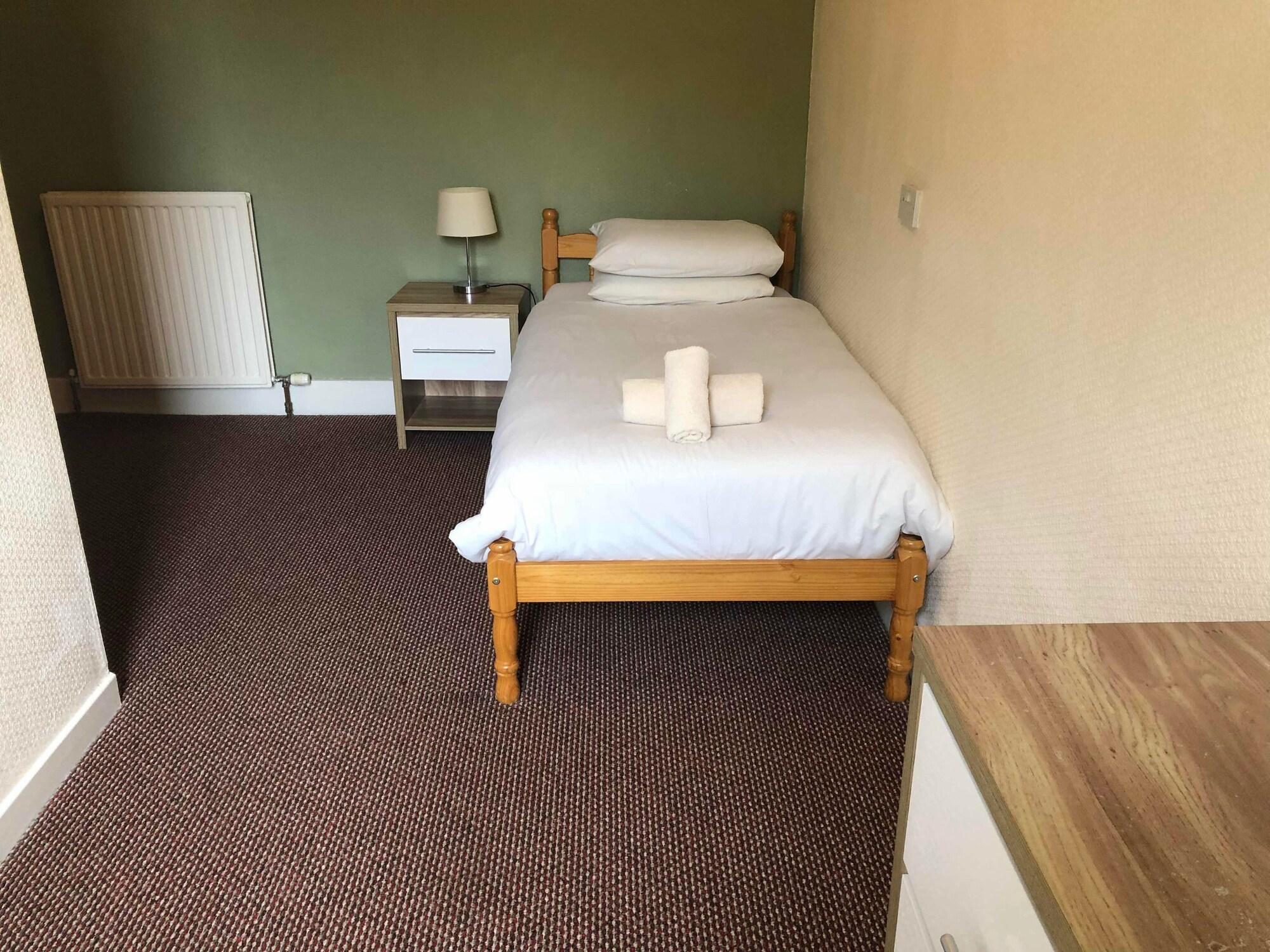 Oyo Eastbank Hotel, Speyside Scotland Rothes Екстер'єр фото